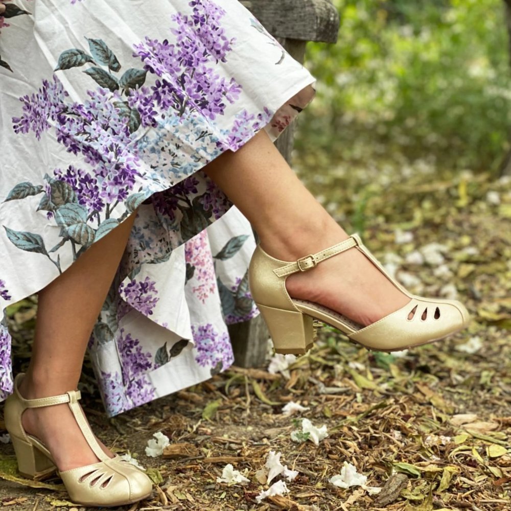 40's Inspired Front T-Strap Heel